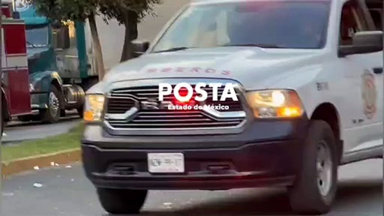 Volcadura de transporte público deja 15 heridos en Tlalnepantla (VIDEO)
