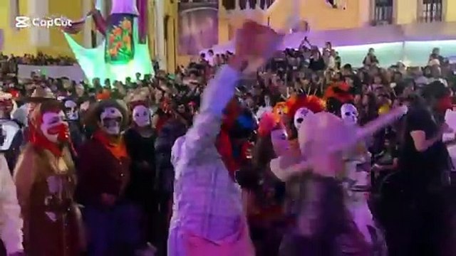 Desfile de Catrinas en Veracruz: más de 4 mil personas recorren la capital