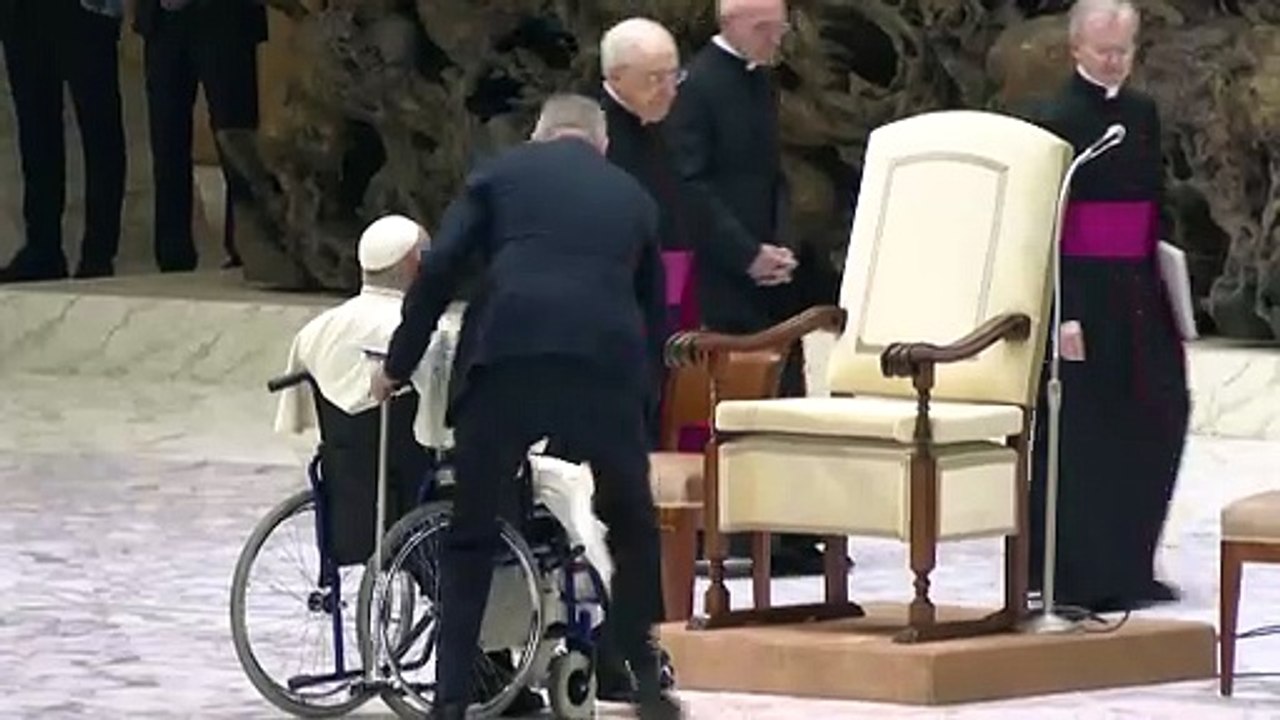 El papa Francisco, hospitalizado en Roma por una bronquitis