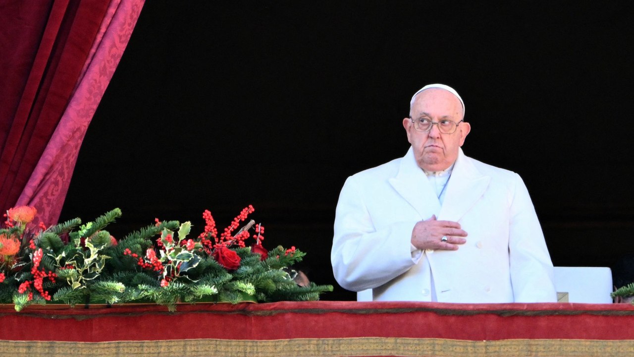 El papa Francisco tuvo que ser hospitalizado en Roma debido a su bronquitis