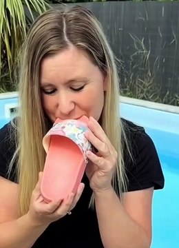 ASMR editor ASMR eating Whisperingsoft speaking/whispering, gentle hand movements, hair brushing