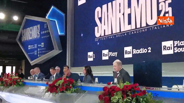 Carlo Conti annuncia che Roberto Benigni aprir? la quarta serata del Festival