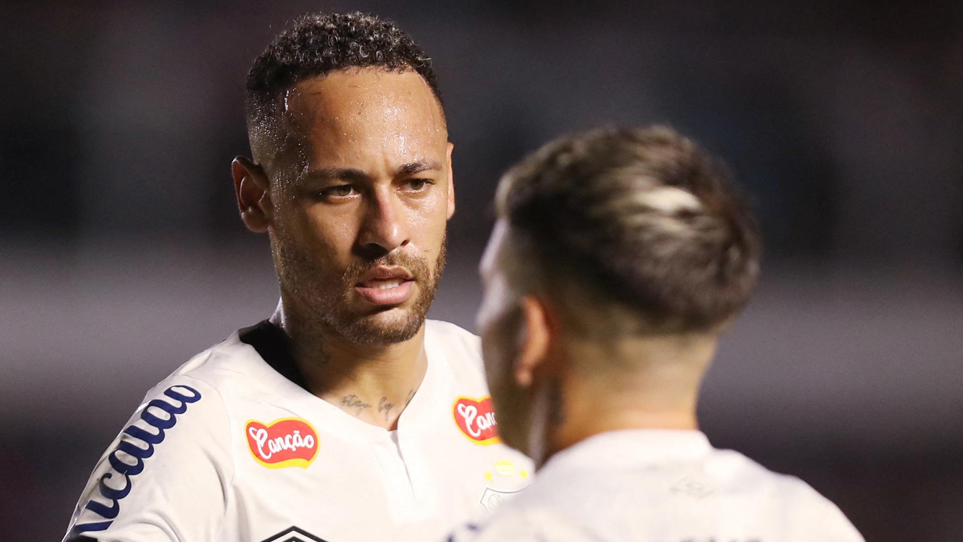 Santos boss calls for patience as Neymar underwhelms once again.mp4