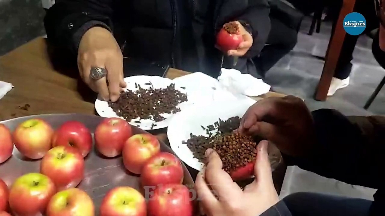 Diyarbakır'da 'Karanfilli Elma Günü' kutlandı
