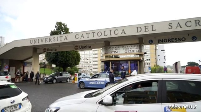 Il Papa ricoverato al Gemelli per accertamenti e per curare bronchite