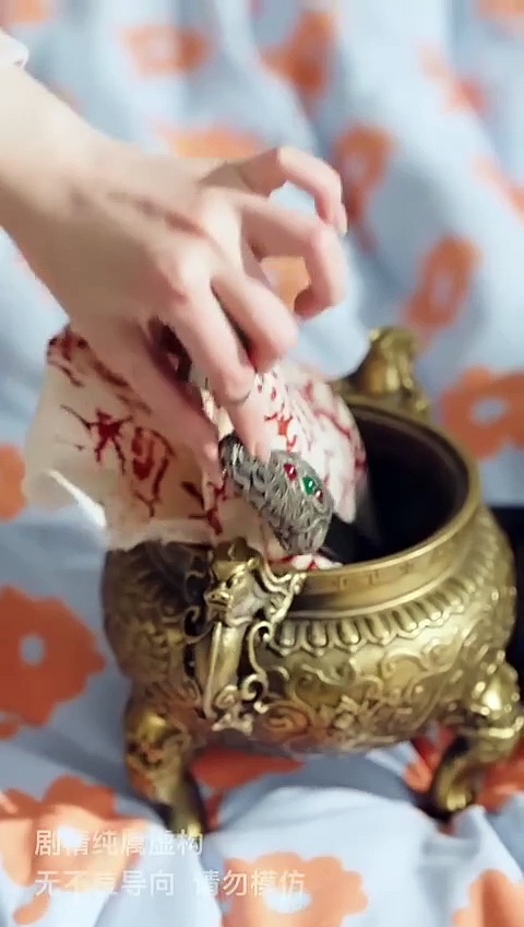  Melintasi waktu dan menaklukan sang jenderal | traveled time and virtually raised an ancient general | drama china sub indo