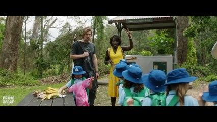 STUDENTS go on a school trip among ZOMBIE HORDES WITHOUT KNOWING they are at the END of the WORLD