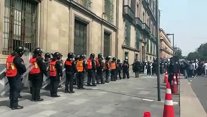 Trabajadores del PJ irrumpen a la fuerza en inmediaciones de Palacio Nacional
