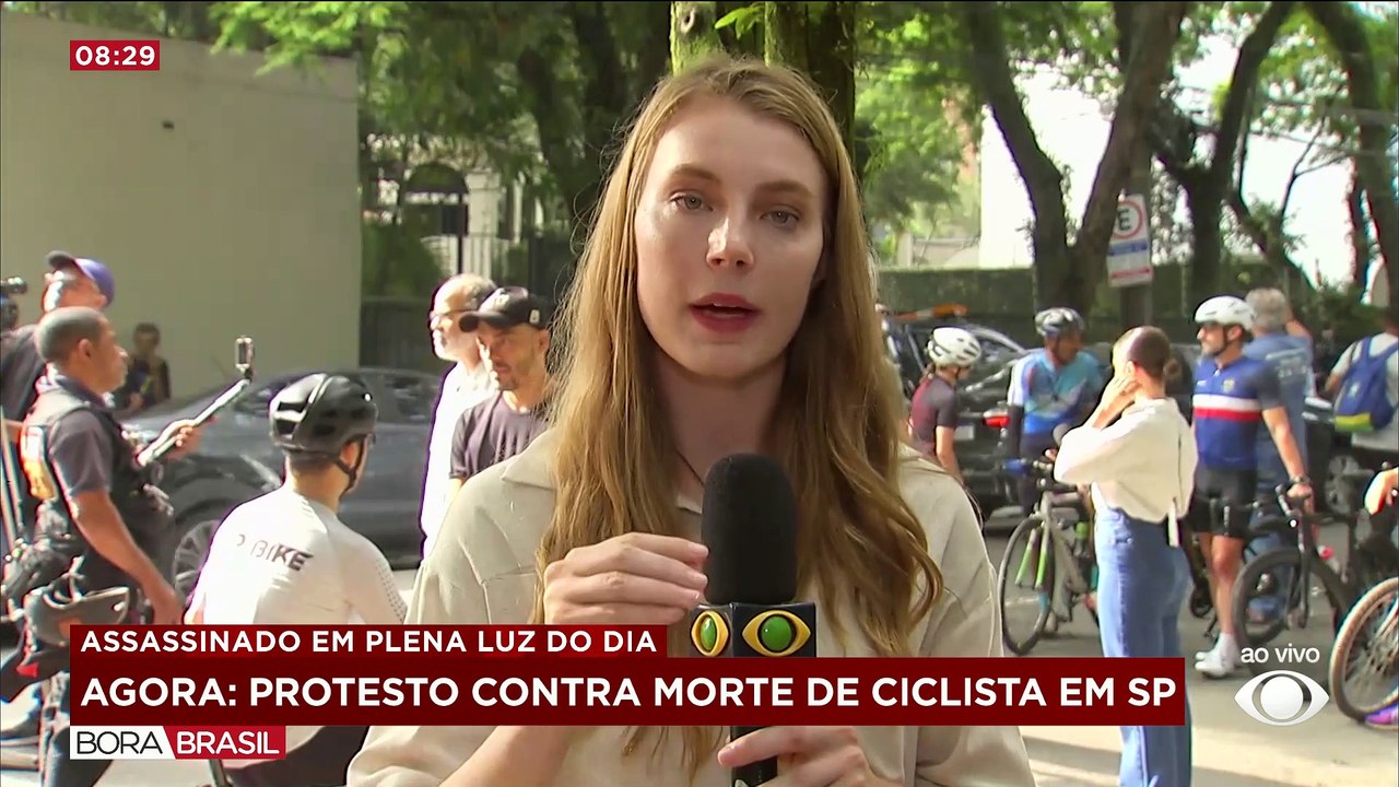 Colegas protestam contra morte de ciclista durante assalto no Parque do Povo, em SP