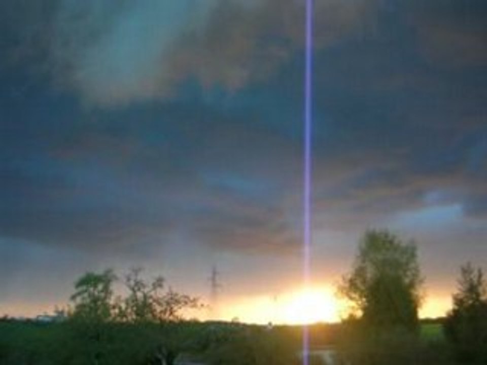 Vague orageuse sur lit de soleil Mai 2008