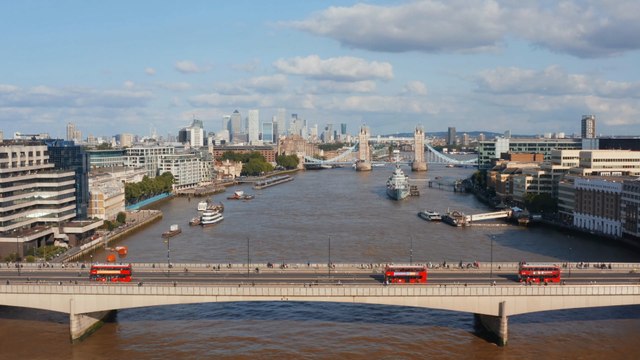 Look Around London - London Bridge