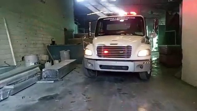 Sofocan incendio en fábrica de Santa Catarina (VIDEO)