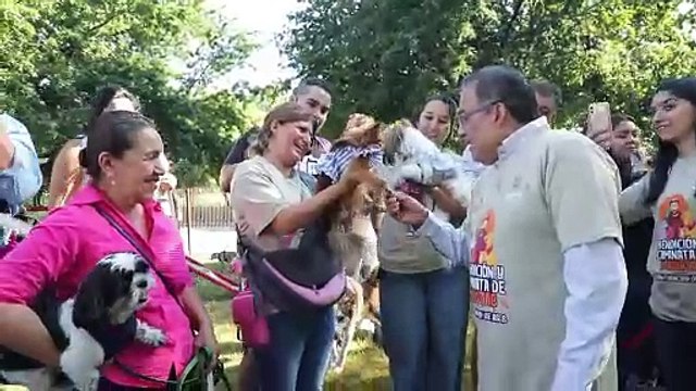 Escobedo celebra la Bendición y Caminata por las Mascotas