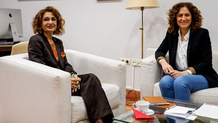 Montero subraya que solo el 20 % de perceptores del SMI tendrán que tributar en el IRPF