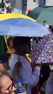 VIDEO: Trabajadores del Poder Judicial agreden al presidente AMLO