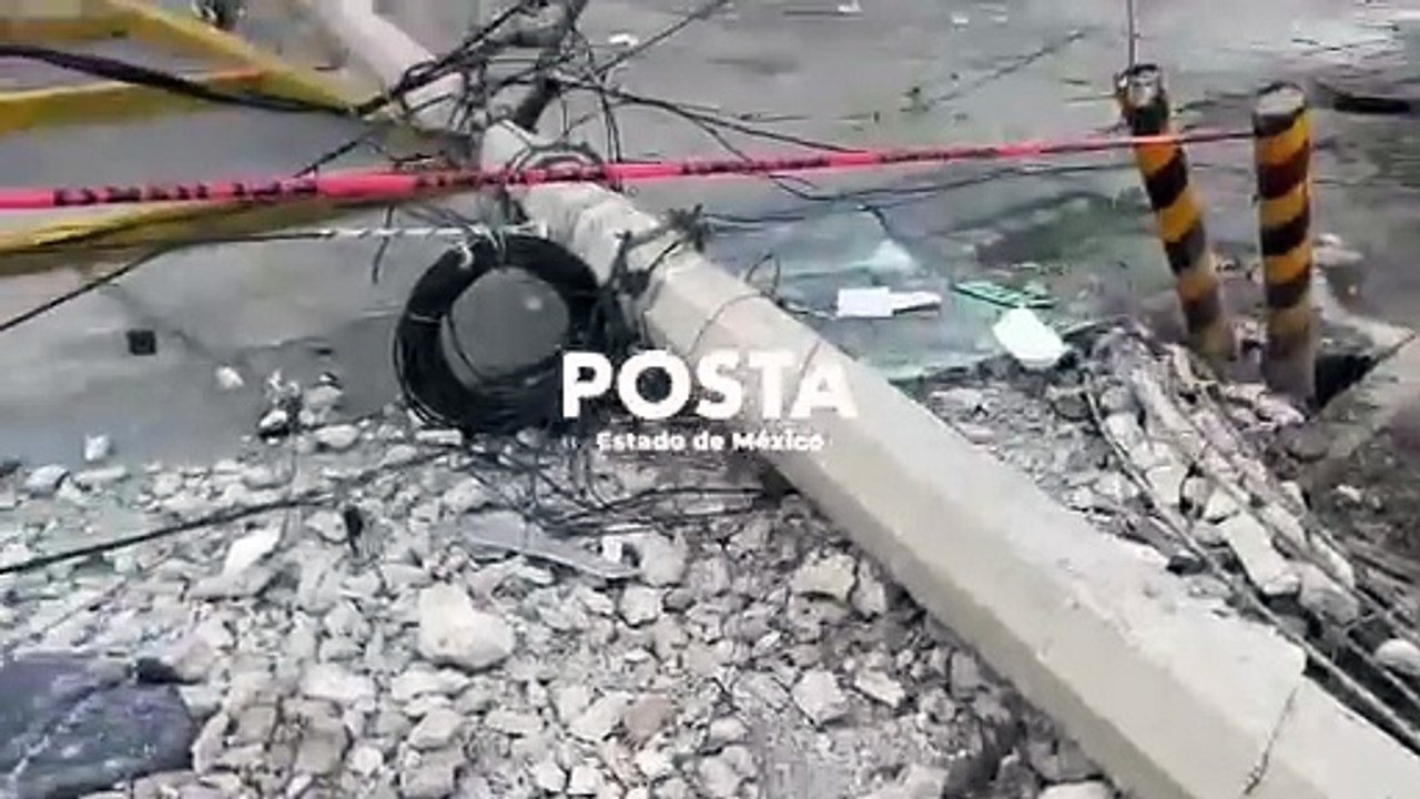 Accidente en Ecatepec: Unidad choca contra poste dejando heridos