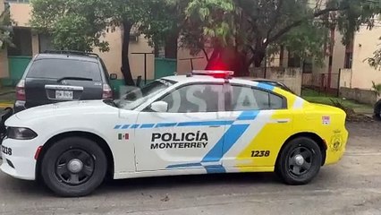 Roban auto y dinero de negocio para la venta de llantas en Monterrey