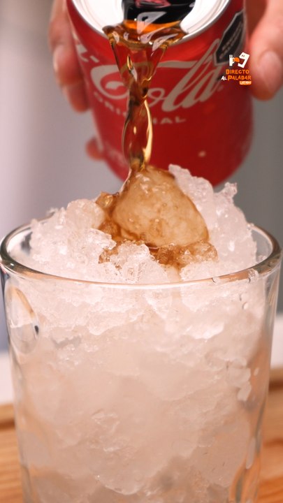 Así puedes hacer hielo si no tienes cubeteras
