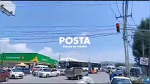 Caos en la México-Pachuca; transportistas bloquean por disputa de base (VIDEO)
