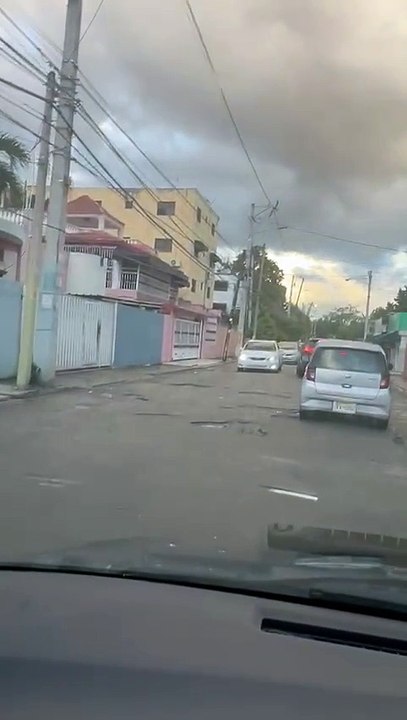 La Esperanza de San Isidro, SDE, calles llenas hoyos