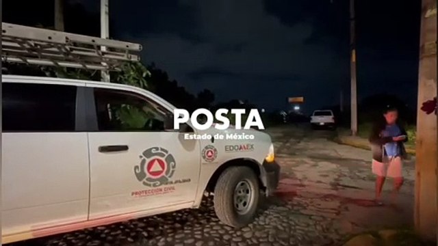 Ahora en Coacalco se desborda el canal de aguas negras de Cartagena (VIDEO)