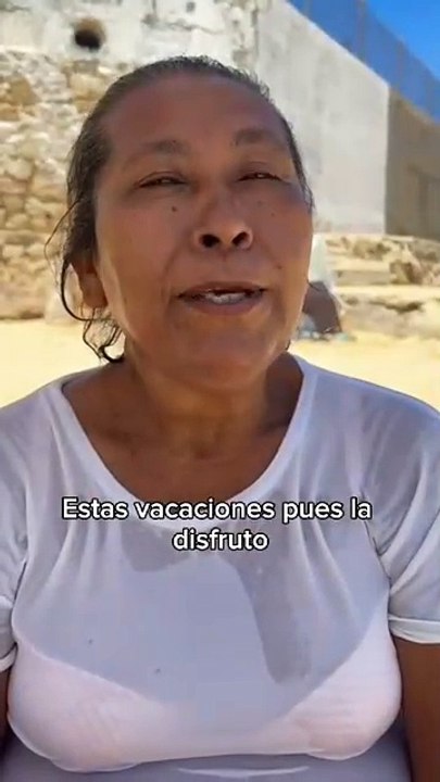 Familias de Los Cabos disfrutan de playa La Empacadora  en estas vacaciones