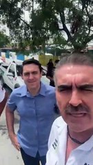 César Garza expone problemáticas en calles por aguas negras