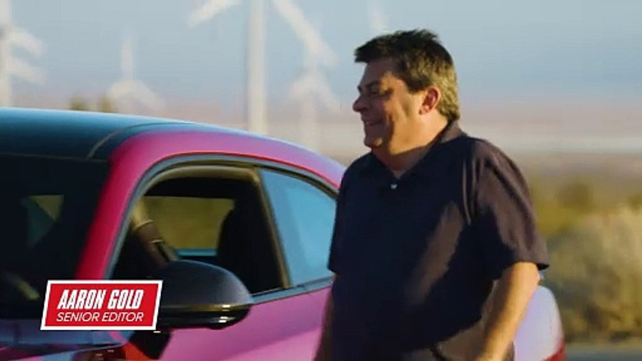 2024 Dodge Charger Daytona Scat Pack vs. Ford Mustang Dark Horse: State of the Muscle Car