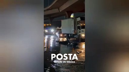 ¡No es bache, es un cráter! Caen decenas de vehículos en hundimiento (VIDEO)