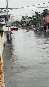 Deja afectaciones menores en Boca del Río, la Onda Tropical 8