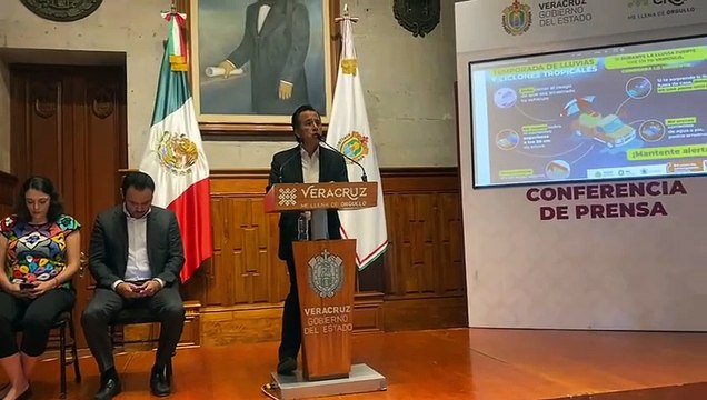 Van tres personas muertas por inundaciones y fuertes lluvias en Veracruz