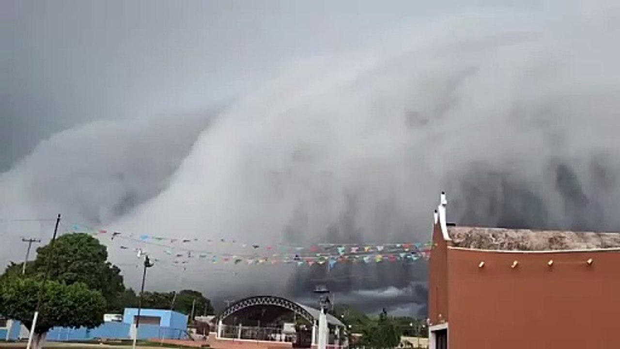Huracán Beryl: Se forman impresionantes nubes en Ticum, Yucatán (VIDEO)