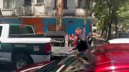 Balacera deja un muerto y dos lesionados al exterior del Metro Revolución