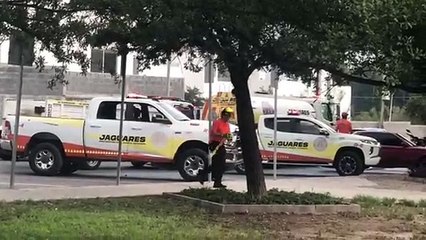 Riesgo de incendio obliga a desalojo en Torre Administrativa de Santa Catarina