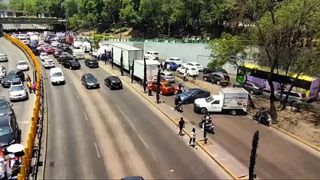 ¡Bloquean Circuito! Integrantes del CNTE colapsan vialidades y movilidad