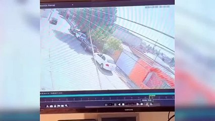 VIDEO: Patrulla de la Policía Municipal de Durango se impacta contra vehículo