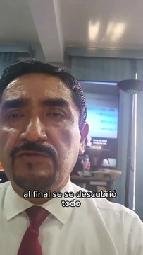 Mujer obliga a esposo a confesar infidelidad y pedir perdón de rodillas (VIDEO)