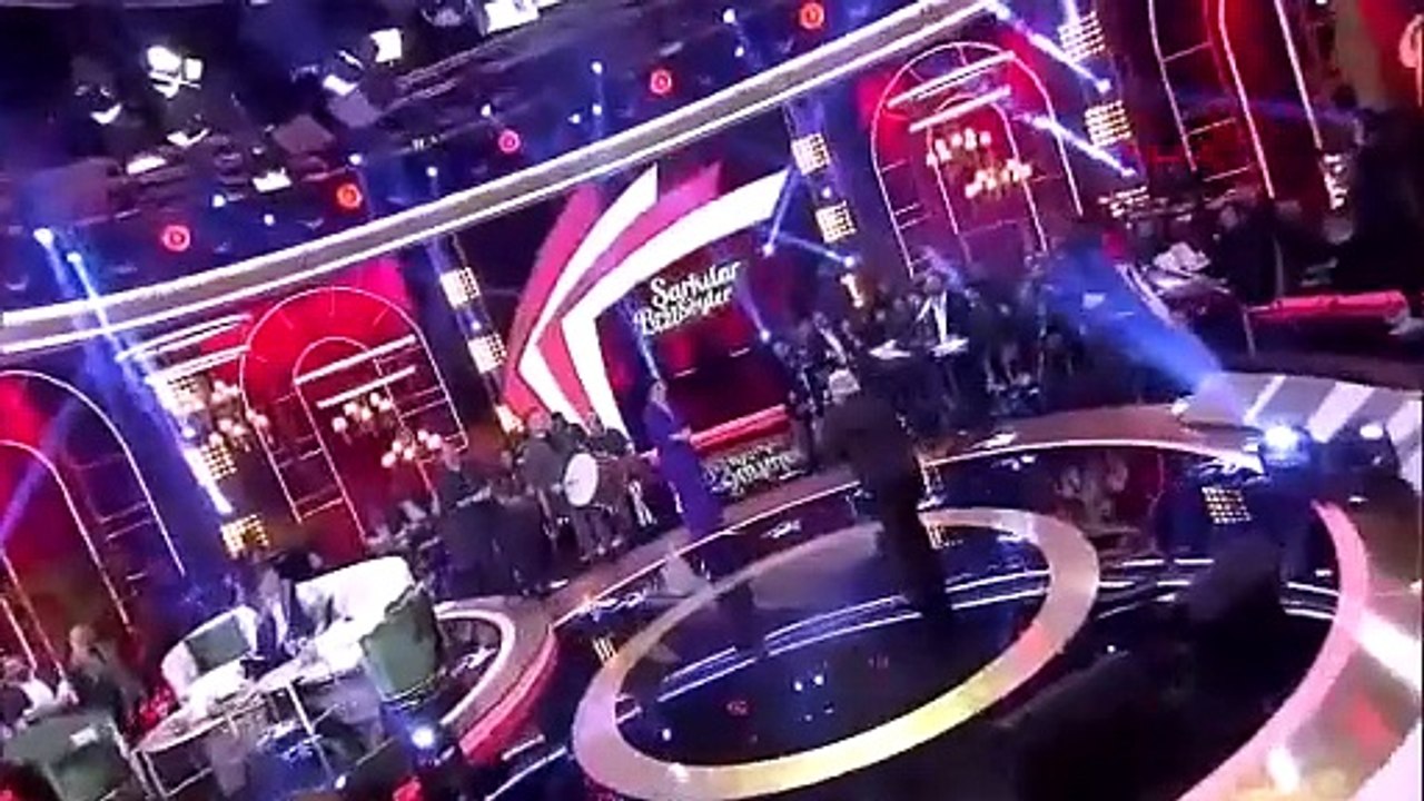 Kahtalı Mıçe olarak ünlenen Türk Halk Müziği sanatçısı Mustafa Kahtalı, 74 yaşında hayatını kaybetti. Ünlü sanatçı, yaklaşık 1 yıldır ince bağırsak kanseriyle mücadele ediyordu.