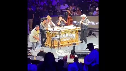 Palomazo Norteño se apodera del público en el Domo Care