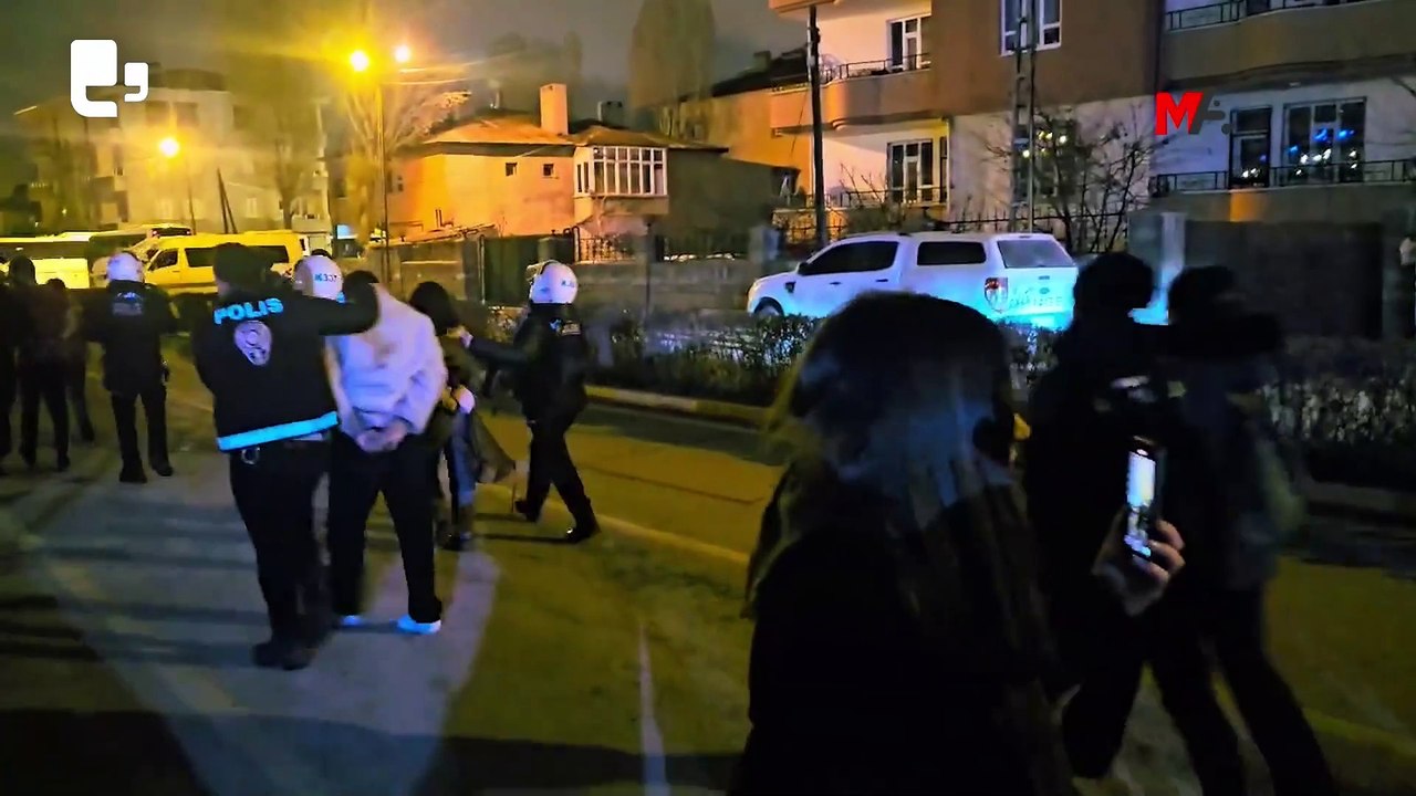 Van'da belediyeye polis baskını