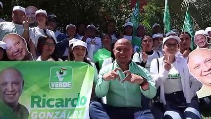 Ricardo González Martínez promueve becas y transporte gratuito en García