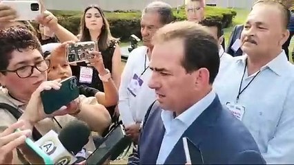Se presenta Pepe Yunes a debate por la gubernatura de Veracruz