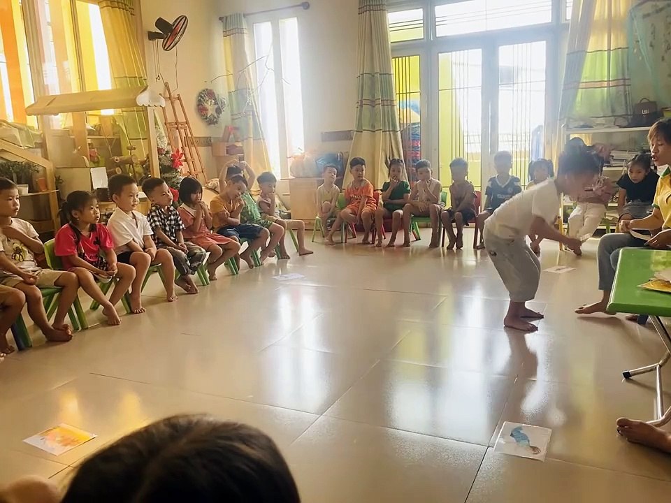 Children playing 4