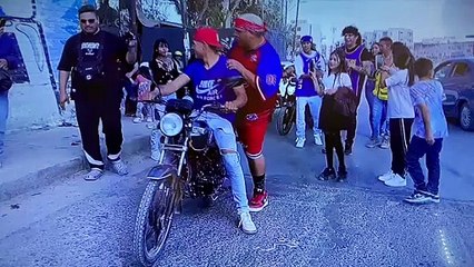 Integrante de la granja rifa sufre accidente en motocicleta (VIDEO)