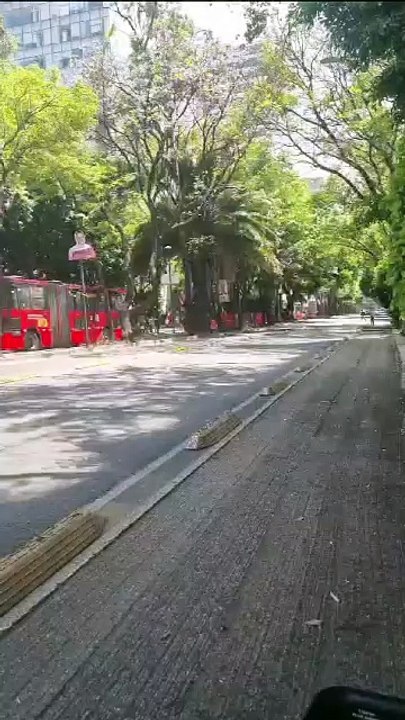 Vecinos exigen respuesta por agua contaminada en la Benito Juárez