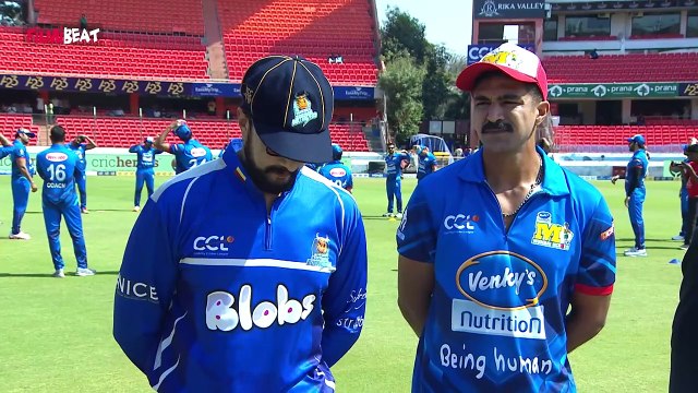 CCL 2025 : Mumbai Heroes VS Karnataka Bulldozers | టాస్ గెల్చుకున్న ముంబై హీరోస్ | Filmibeat Telugu
