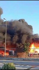 Incendio consume fábrica de Escobedo