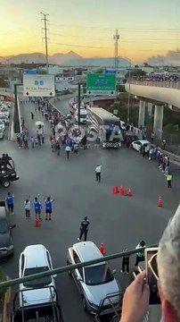Aficionados rayados comienzan a llenar el Estadio BBVA