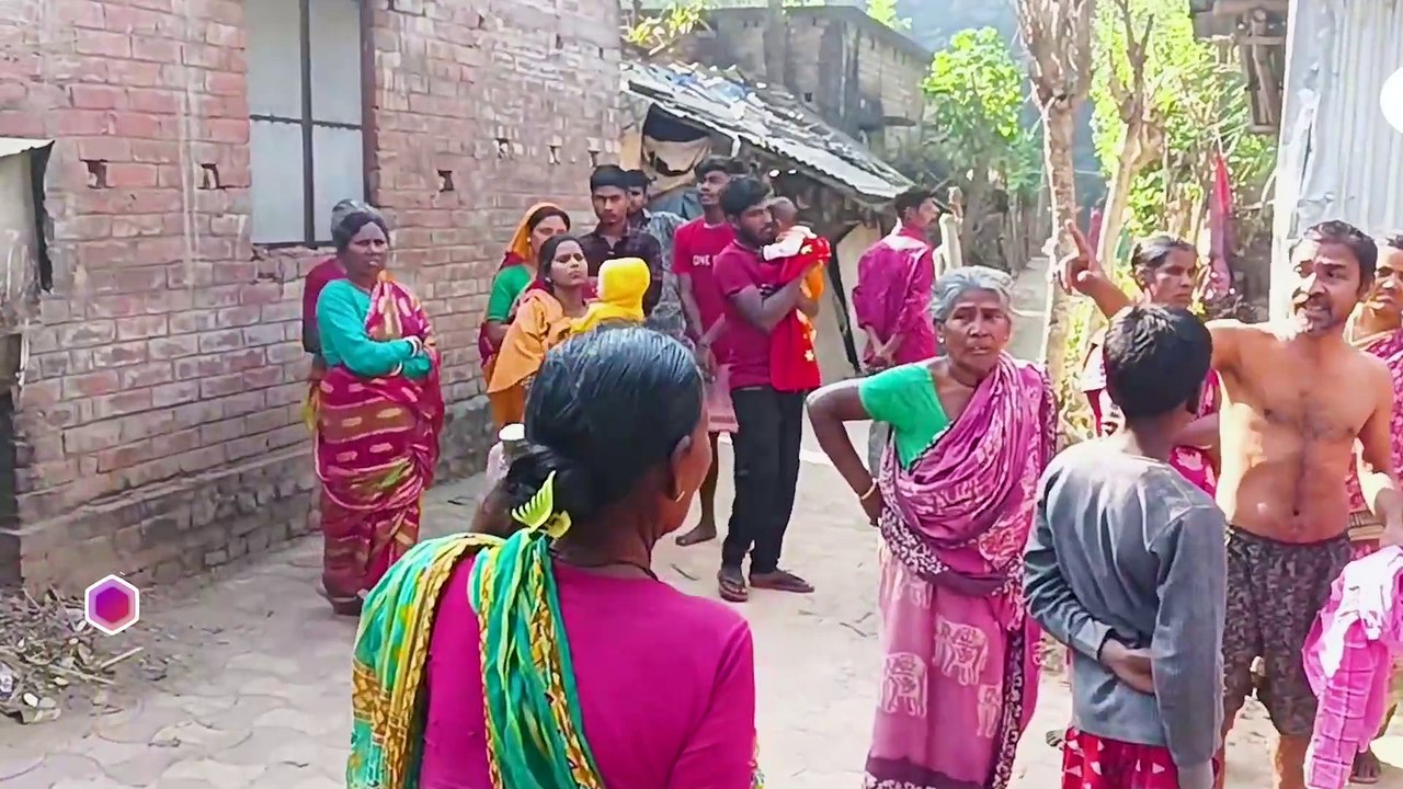উনুনে চা বানাতে গিয়ে ভয়াবহ আগুন! মুহূর্তে ছাই...