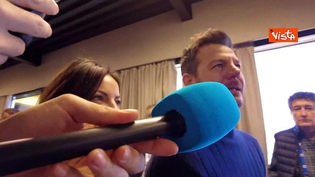 Alessandro Cattelan: Stasera cosa canto? 'Back for good' dei Take That